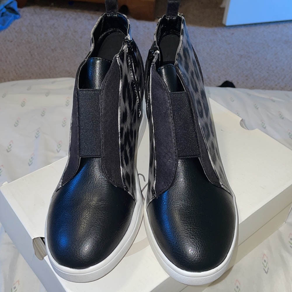Wedges - Picture 2 of 2
